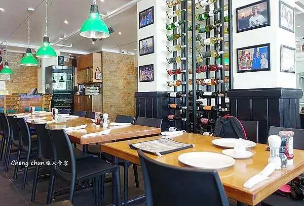 菲律賓長灘島【Valhalla Charlies】Rlibs