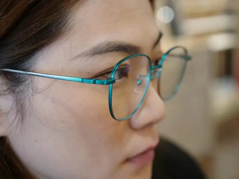 【台南配鏡推薦】伍佰眼鏡臨安店開箱｜多焦＋變色眼鏡只花398