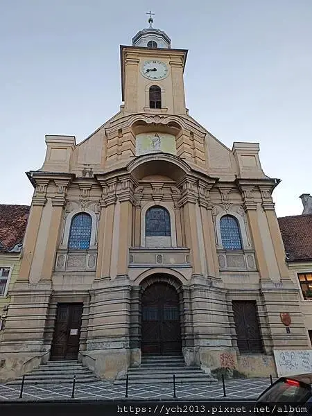 ​Radisson Blu Aurum Hotel前面的公園