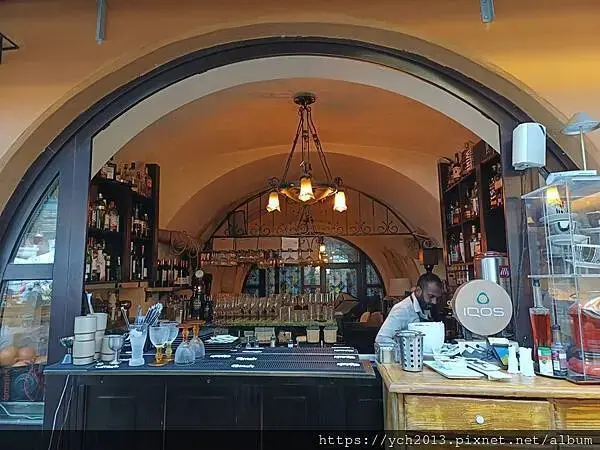 布拉索夫老城內 Casa Hirscher 晚餐,在大塊乳酪