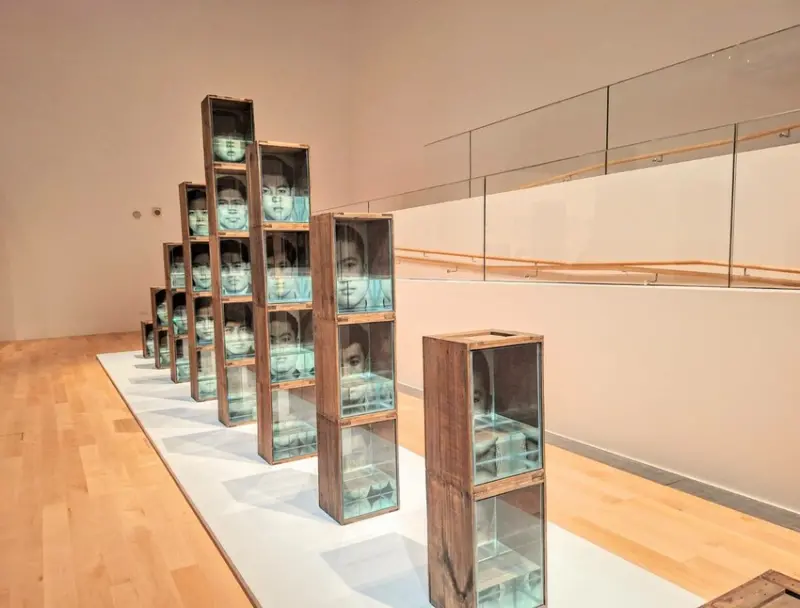 【展覽】「新北市美術館開館」活動、煙火秀、建築光雕秀、市集、