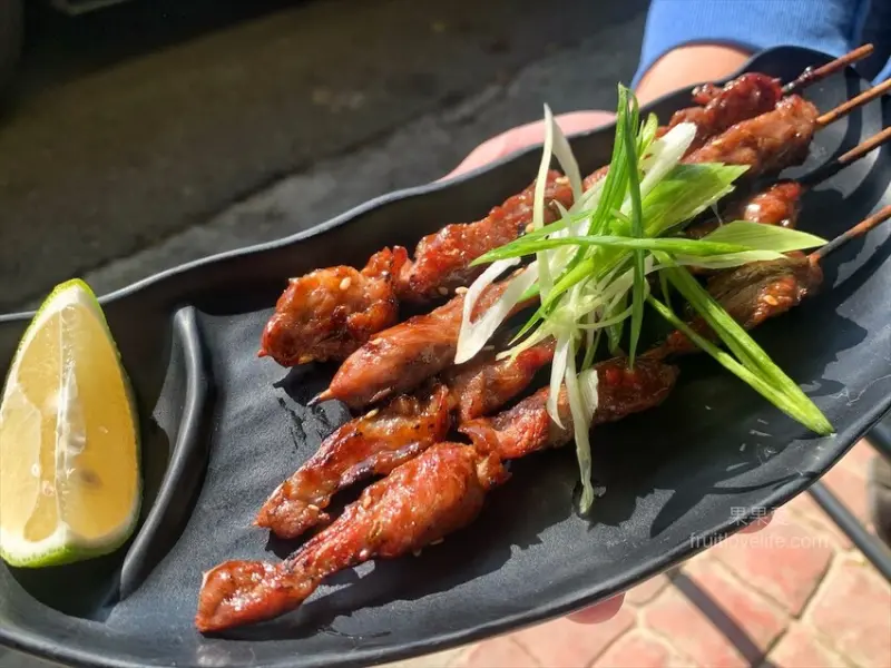 很不起眼且容易錯過的山產店，內用免費竹筍湯喝到飽