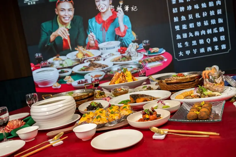 新天地桌菜 | 新天地80周年慶！龍蝦鮑魚都上桌，10人桌只要8888元～