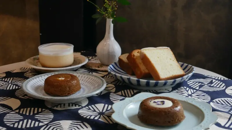 苗栗縣竹南鎮日初甜室 Richu Dessert - 提供預訂甜點/彌月蛋糕/禮盒製作/烘焙課程的甜點工作室，每月有限定開放日可以現場選購或預定甜點，推薦莎瓦琳，口味眾多又香甜(❤️ ω ❤️)