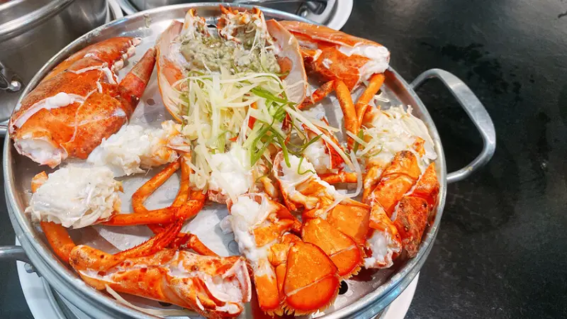 板橋海鮮塔【蒸天下】海鮮蒸氣火鍋，眾星雲集的海鮮餐廳，必吃最後的海鮮粥，板橋吃活體海鮮的必訪之地│板橋海鮮餐廳推薦