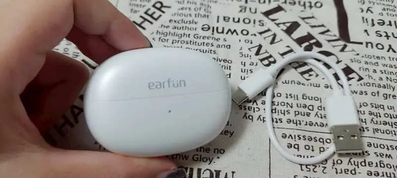 3C開箱｜開放夾扣式藍牙耳機推薦，EarFun Clip 開
