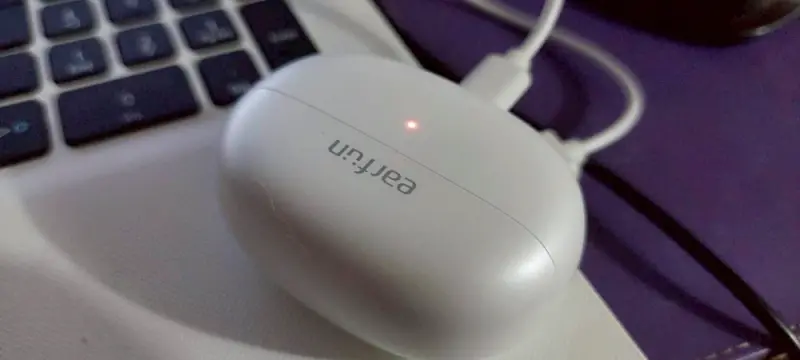 3C開箱｜開放夾扣式藍牙耳機推薦，EarFun Clip 開