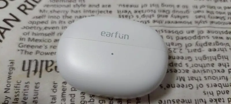 3C開箱｜開放夾扣式藍牙耳機推薦，EarFun Clip 開
