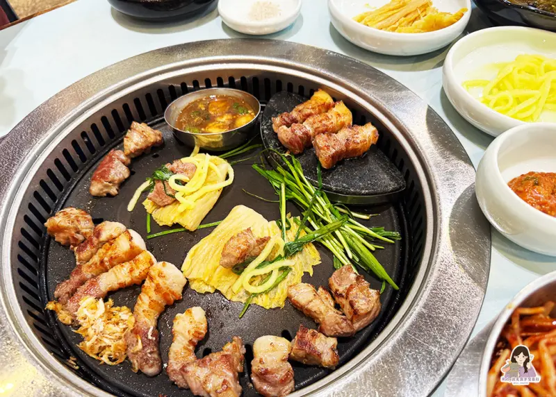 【釜山西面美食】味贊王鹽烤肉西面店，3.5 公分厚切五花肉油