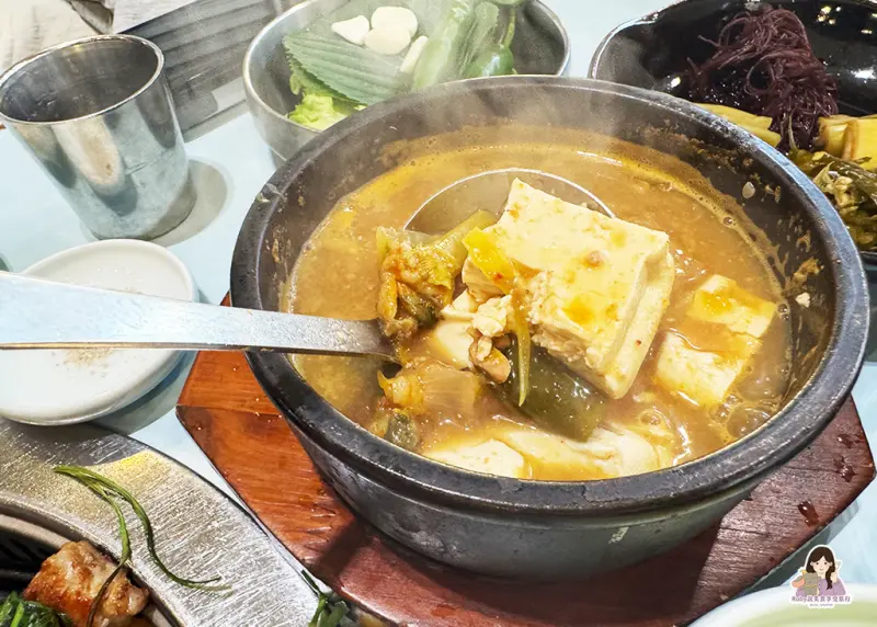 【釜山西面美食】味贊王鹽烤肉西面店，3.5 公分厚切五花肉油