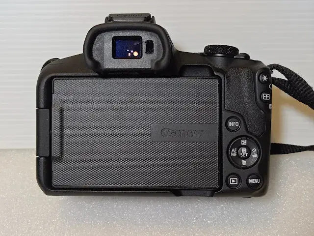 Canon R50 雙鏡組 (RF-S 18-45mm、RF-S 55-210mm)