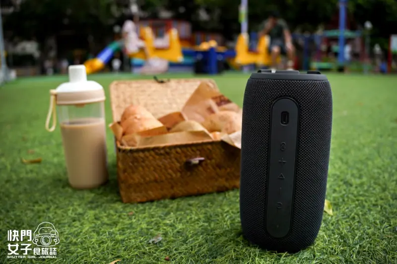 7 Sony Sudio F5 Pro 藍芽音響開箱低音喇叭極簡風.jpg