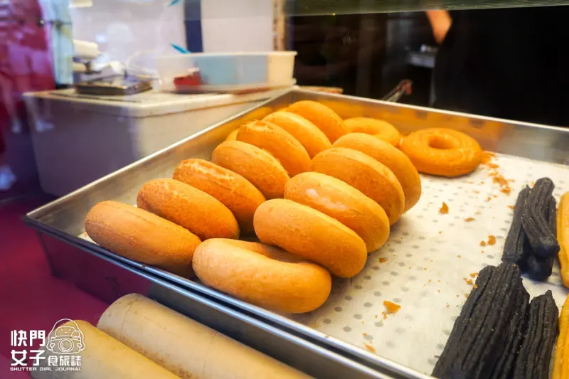 23南投日月潭伊達邵美食推薦年記做不復賣香菇高麗菜包小米甜甜圈.jpg