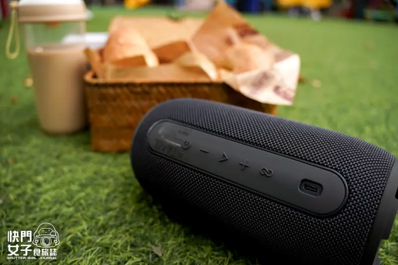 14 Sony Sudio F5 Pro 藍芽音響開箱低音喇叭極簡風.jpg