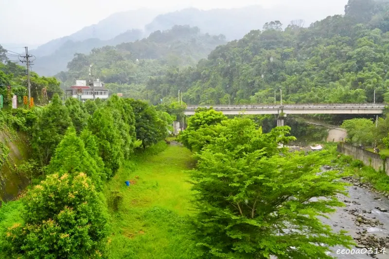 三峽大豹溪玩水攻略｜仙雲閣山莊免費溪邊烤肉玩水 + 荒郊野外