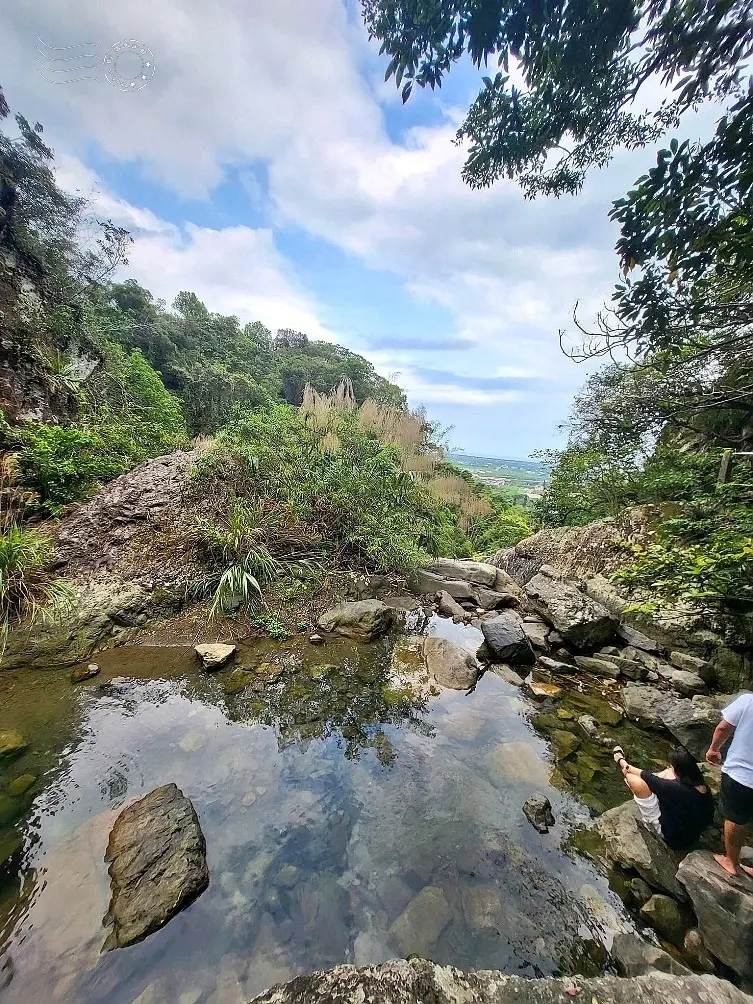 【猴洞坑瀑布】上層水潭
