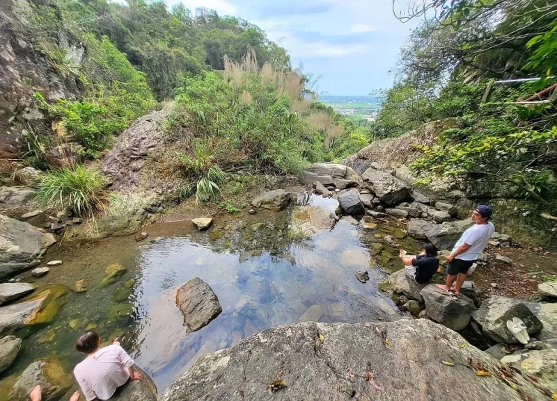 【猴洞坑瀑布】上層水潭