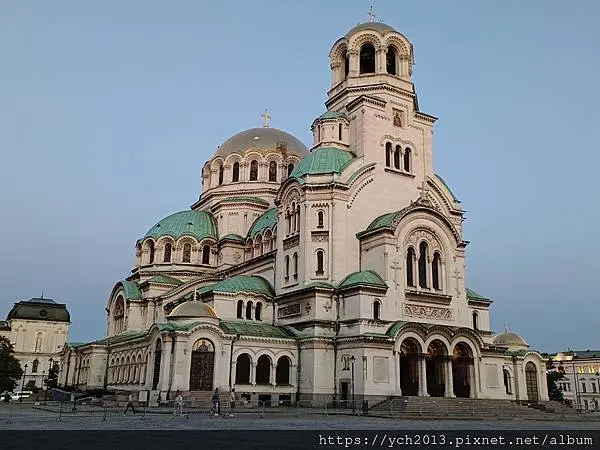 走逛索菲亞凱悅飯店周邊建築與公園