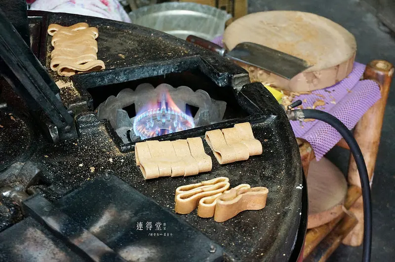 【台南北區】★連得堂餅家★每日限量の古早味手作煎餅｜手作 點心 煎餅 台南火車站 硬骨魚覓食中