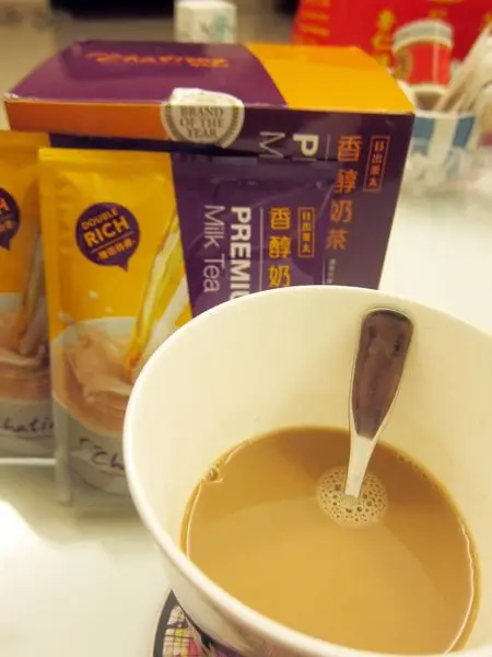 全省通路=<試飲>日出茶太-香醇奶茶沖泡包~喝冷喝熱都OK，我再也不用大杯小杯喝不完了=