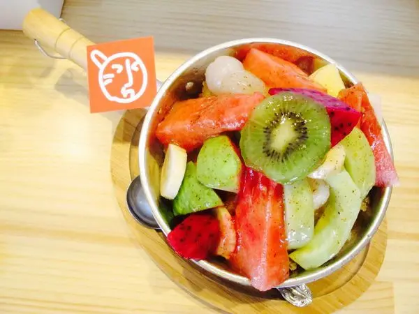 台南 ✿ 冰ㄉ• かき氷 ✿ 來呷冰!! 用鐵鍋裝的豪邁水果剉冰~