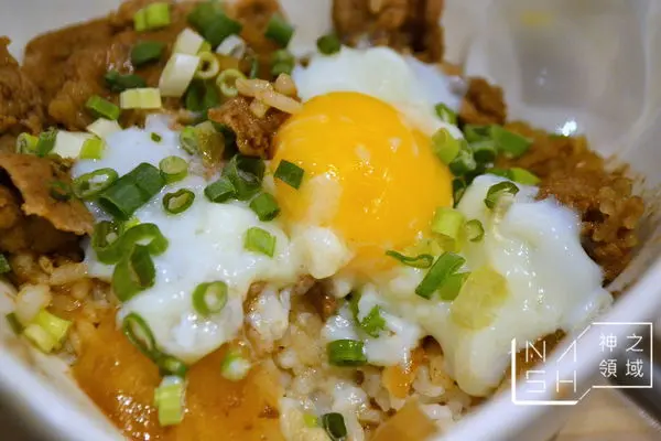 [台中食記] Nash 吃 逢甲雞排名店也開實體店面的 凱薩盒子