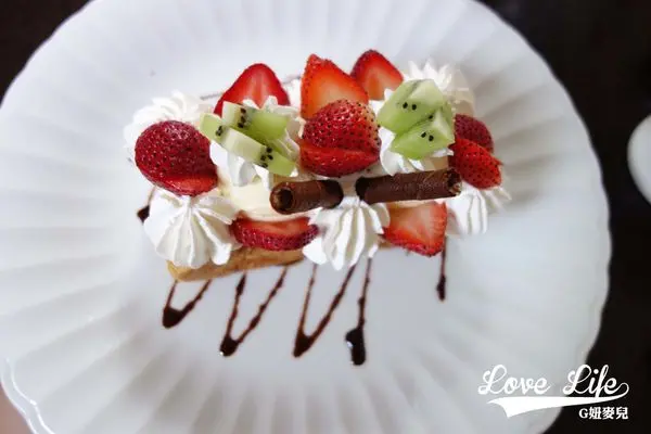 【台南食記】巷弄中的日式小點♥鹿早茶屋♥購物狂必逛餐桌上的鹿早!!