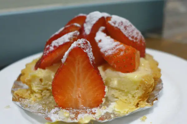 吃抹茶戚風蛋糕首選!!!!愛柯基愛甜點請來「奶油先生 Mr. Butter Café 」噢~