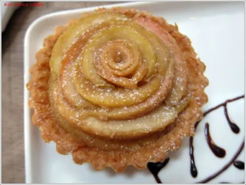 高雄鹽埕區=<食>元啡驢派~細細品味裝潢，開心品嚐派品=