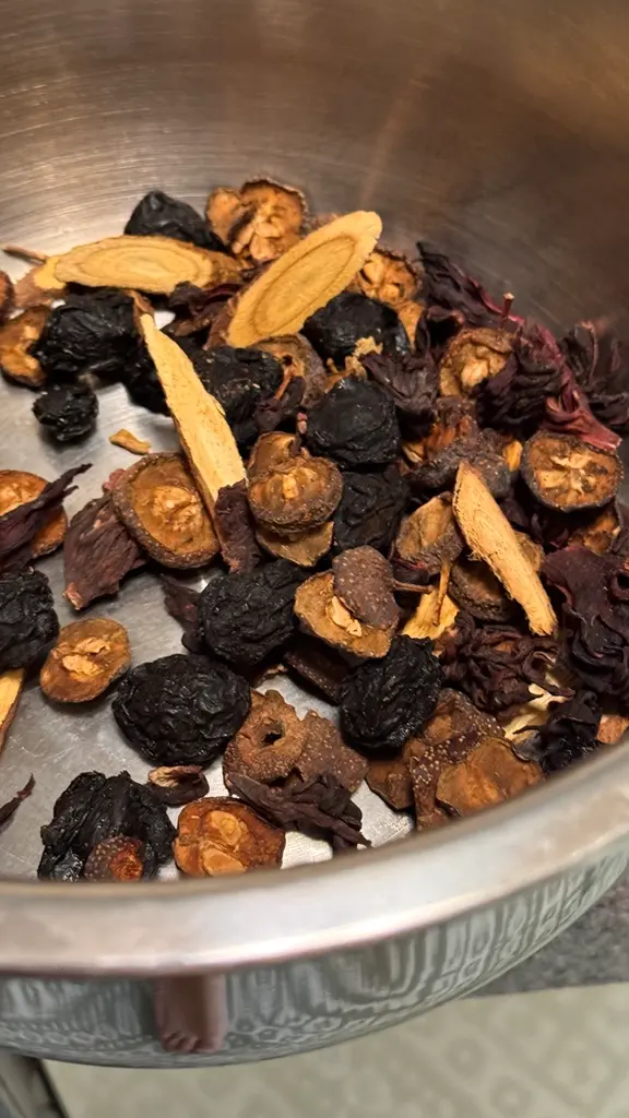 【台南中藥行】肥油掰掰茶、蕎麥收汗茶、古早味酸梅湯電鍋做法|