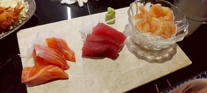 美食｜高雄美食推薦「這間串燒」，最Chill吃到飽 KTV，