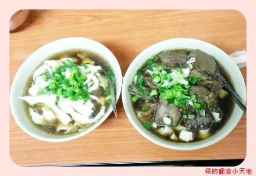 【萬華美食】人潮絡繹不絕的富宏 刀切/細麵 牛肉麵