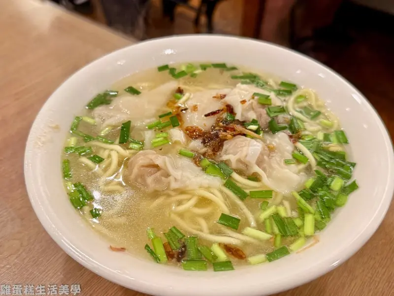 新竹美食推薦！莛芳麵食館在地人也愛客家麵食，鍋氣味炒飯、滷肉飯超夠味。