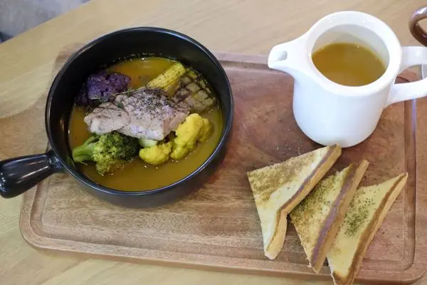 台北信義區 Boots Breakfast&Bruch - 近市政府捷運站，餐點很有特色的早午餐店