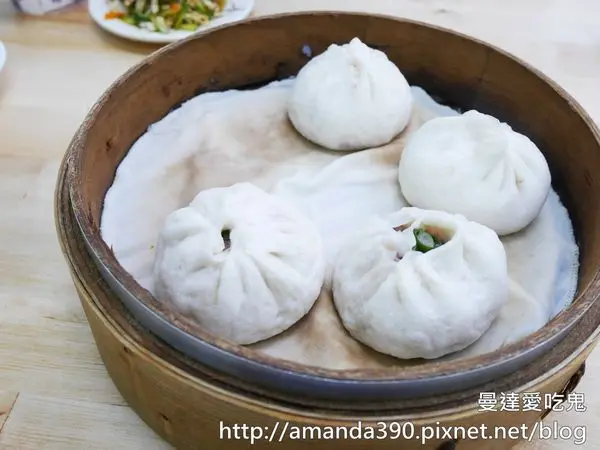 【台中食記】西屯區 曉明湯包 ● 凌晨天黑黑人氣店家 ● 嗜辣的你會很愛！❤❤