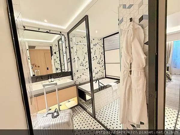 {澳門住宿}澳門葡京人LINE FRIENDS　L'OCCI