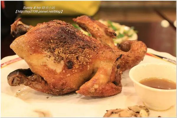 【宜蘭食記】古早味甕窯雞（礁溪總店）。排隊名店，傳說中美味烤雞