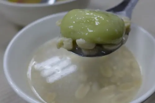 每逢節日必排隊的老店政江號也吃得到抹茶紅豆餡湯圓!!!!