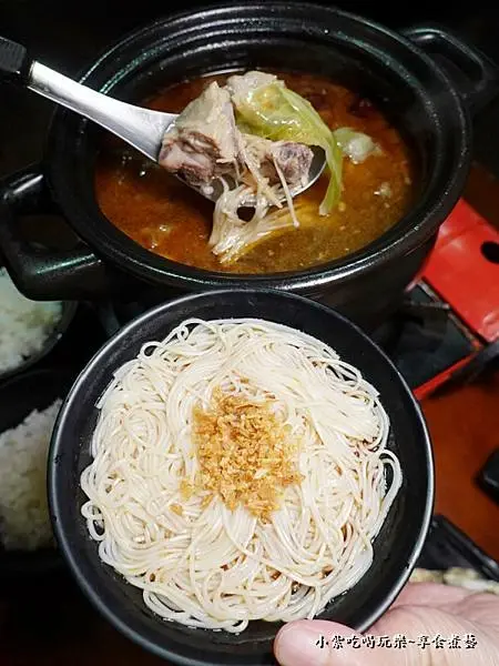 麻油雞湯-雞老闆桶仔雞萬隆店 (1).jpg