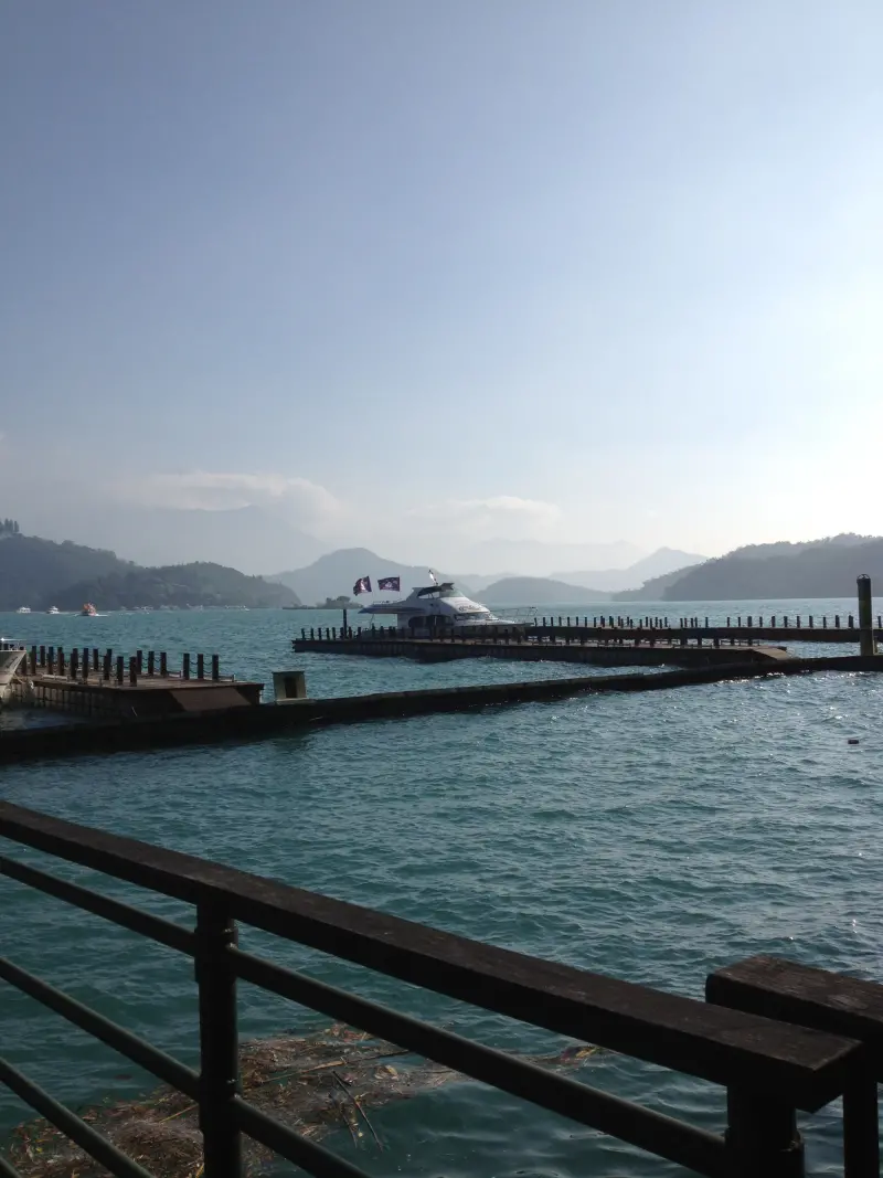 日月光景 青山綠水好自在