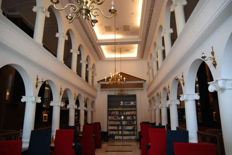 Moooon river cafe books