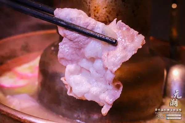 元潮蒙古烤肉、酸菜白肉鍋|新北市/林口區/三井outlet商圈 (蒙古烤肉+酸菜白肉鍋+沙拉吧，一個讓人吃飽才能回家的概念)