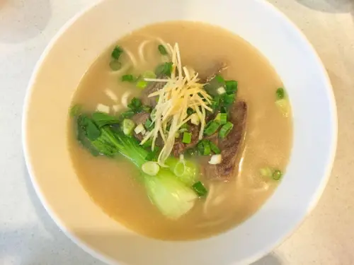 南岭精緻麵館 - 湯濃肉不差 經過可一試