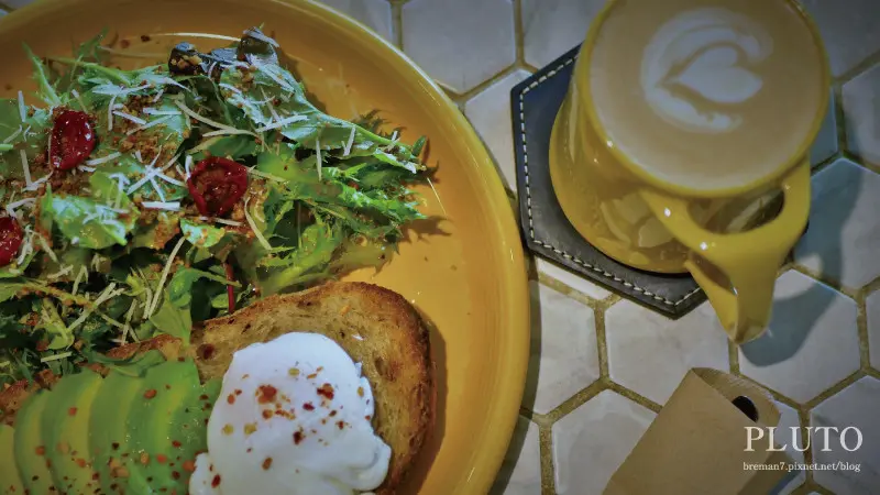 《台中南屯》Pluto Espressoria│IKEA周邊藍色系早午餐咖啡館