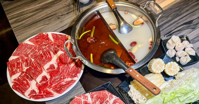 內湖麻辣鍋神來麻辣鍋專賣店！文德站平價鴛鴦鍋，聚餐、情侶約會都合適。