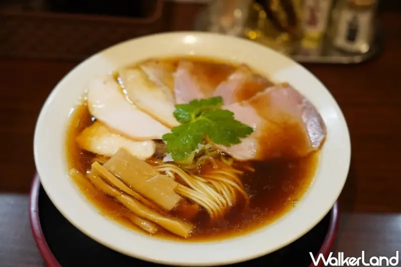 米其林推薦仙台拉麵！DASHIRO 蟬聯2年宮城縣拉麵冠軍，飛魚出汁醬油拉麵吃起來。