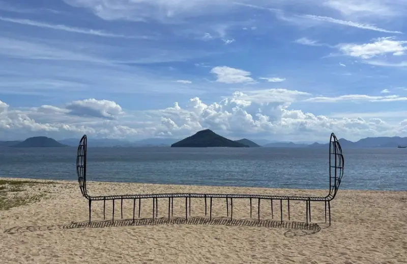 超越觀光的藝術島嶼！在瀨戶內豐島，連水珠、稻田、橄欖豬都能成為一場藝術。