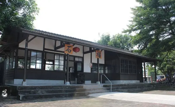 【雲林斗六】石榴車站 // 日治時期就存在的木造、無人車站，僅有區間車停靠