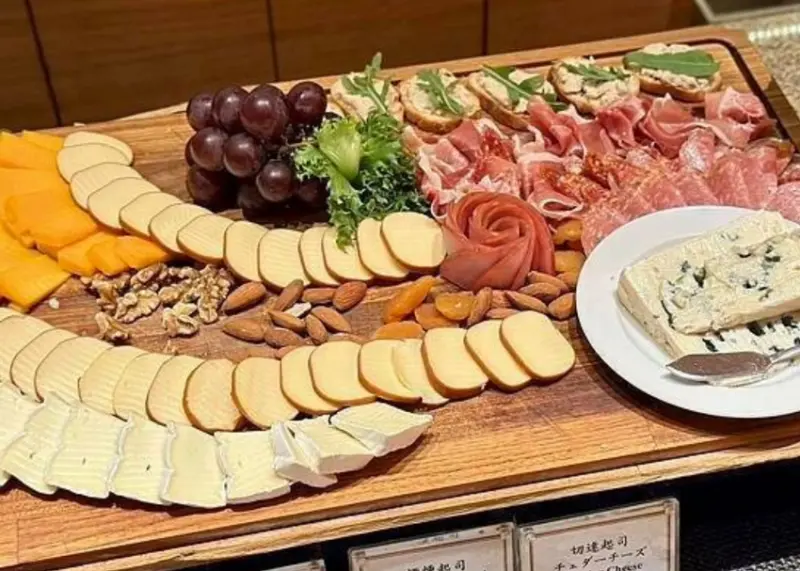 台北五星Buffet！大倉久和歐風館自助餐，爐烤牛排、生蠔必吃。