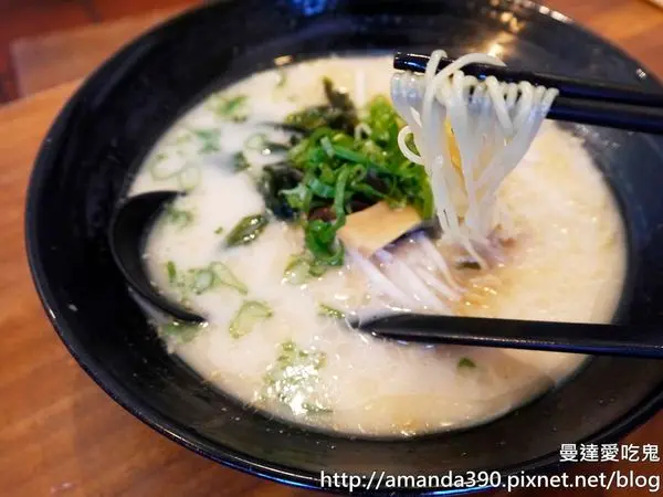 【宜蘭食記】礁溪 樂山溫泉拉麵 ● 足湯配拉麵 火辣辣艷陽天！ ❤❤